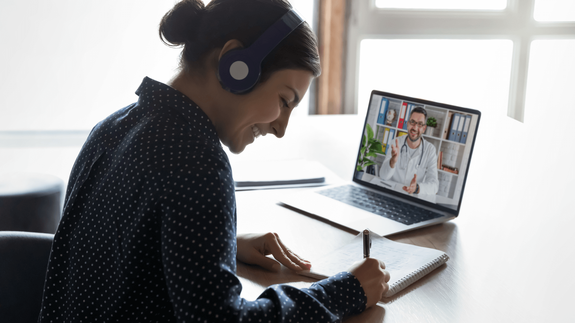 pharma sales representative connecting with doctor online on the EHR