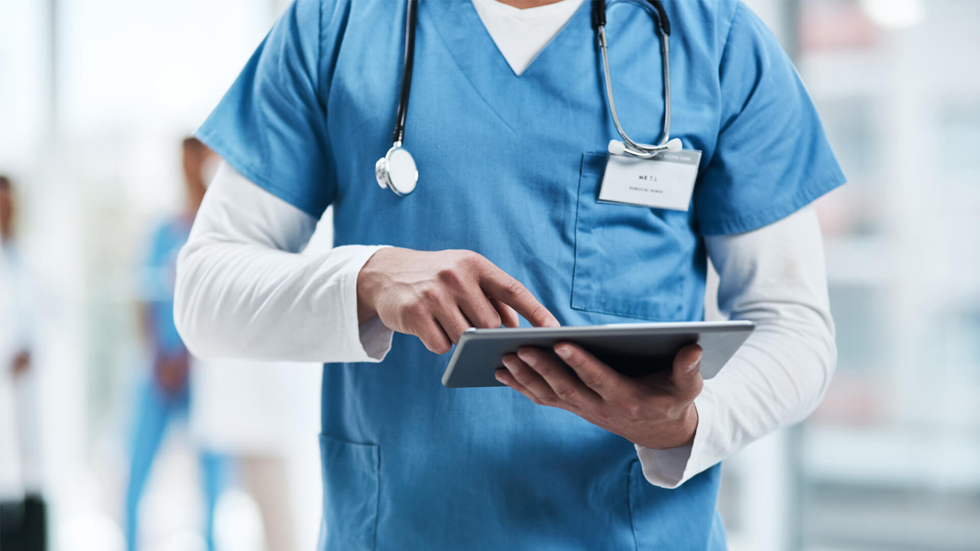 Healthcare practitioner accessing real time information on the EHR